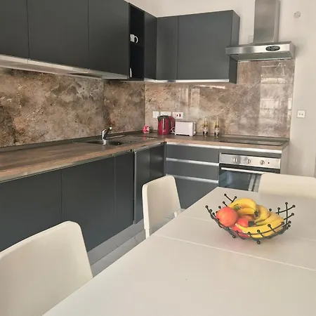 Apartamento New 3 Bedroom And 3 Ba Location